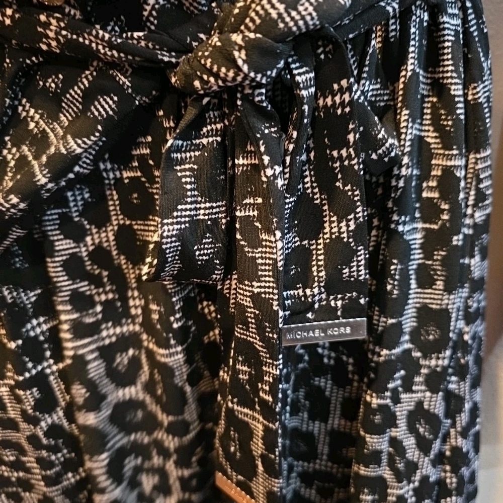 169h. Michael Kors Black Gray Animal Print Dress With Attached Belt - Picture 7 of 9